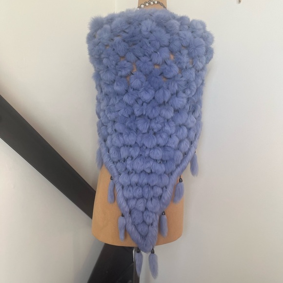 Lavender fur wrap - Picture 3 of 3